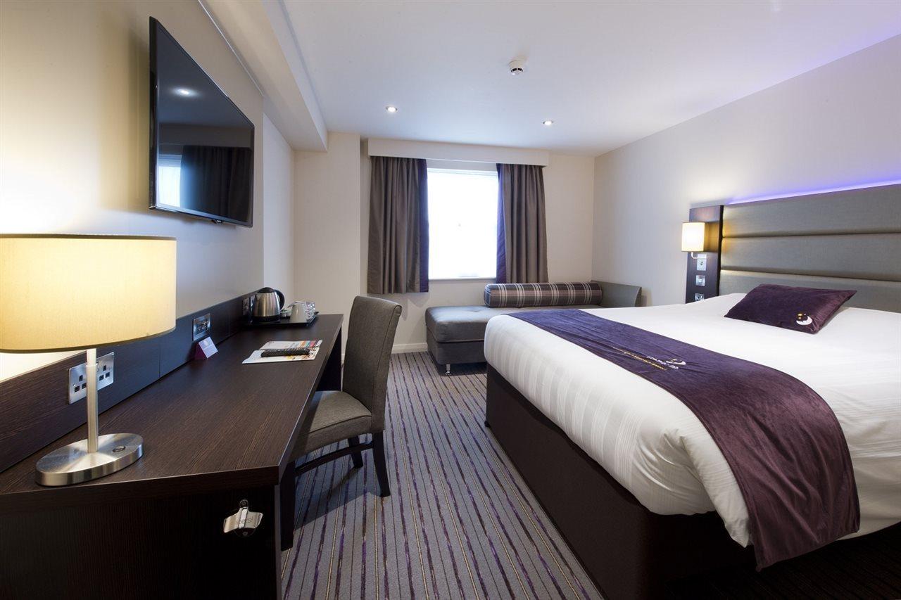 Premier Inn Premier Inn Bideford Eksteriør bilde